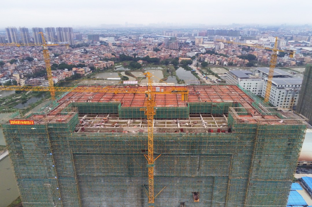 喜封金顶｜祝贺水蜜桃网站在线集团-宜骏科技工业园A栋大楼封顶，助推佛山南海智造发展(图4)